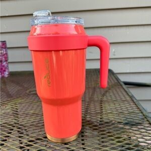 Reduce 40 ounce stainless steel cup